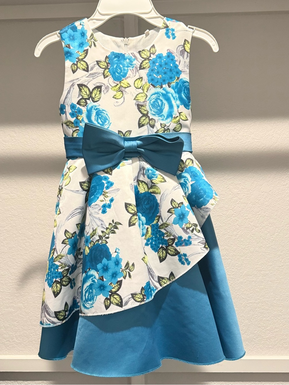 Girls Floral Bow Party Dress in White and Blue